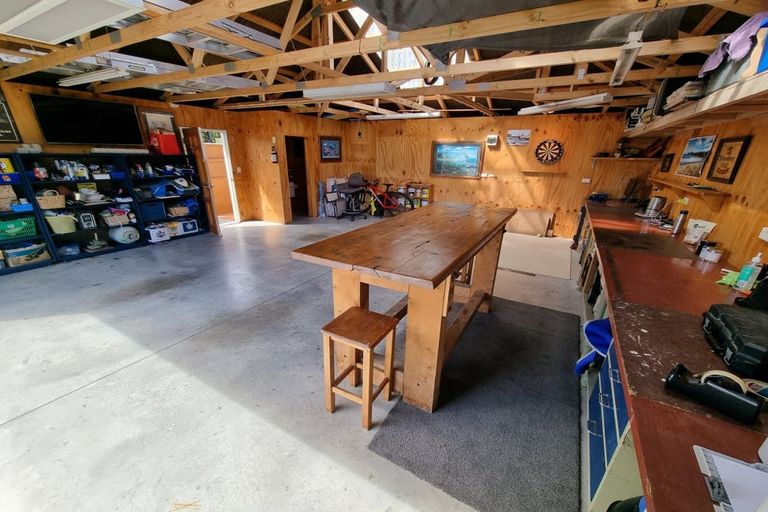 Photo of property in 167 Coutts Street, Rongotai, Wellington, 6022