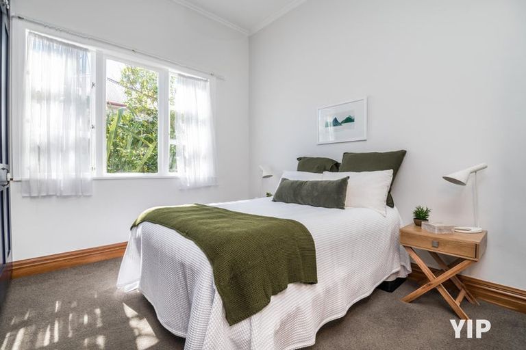 Photo of property in 19 Woodland Road, Johnsonville, Wellington, 6037