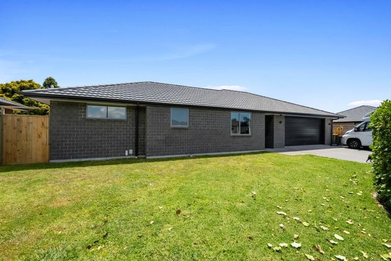 Photo of property in 18 Piharau Crescent, Hurdon, New Plymouth, 4310