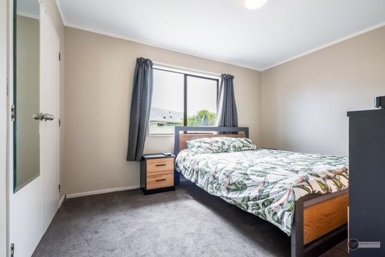 Photo of property in 2/15 Gibson Crescent, Naenae, Lower Hutt, 5011
