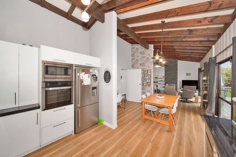 Photo of property in 20 Puketotara Street, Highlands Park, New Plymouth, 4312