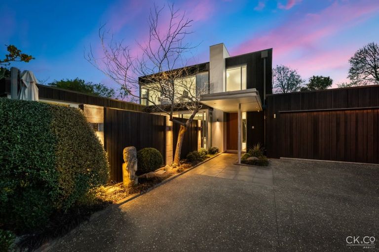 Photo of property in 11 Parkwood Grove, Trentham, Upper Hutt, 5018