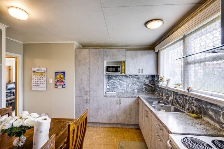 Photo of property in 1/403 Eastbourne Street East, Hastings, 4122