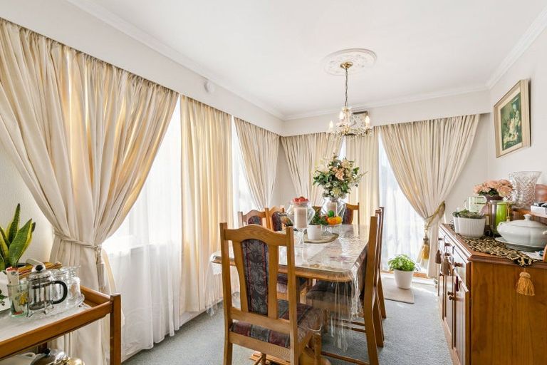 Photo of property in 24 Turriff Crescent, Tawa, Wellington, 5028