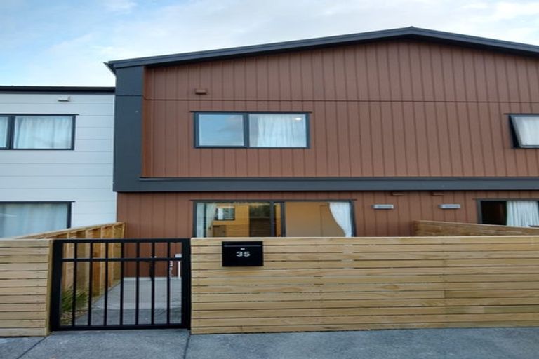 Photo of property in 35 Sun Orchid Avenue, Wiri, Auckland, 2104