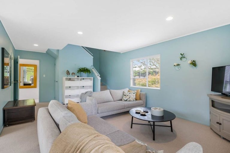 Photo of property in 1/105 Glendale Road, Glen Eden, Auckland, 0602