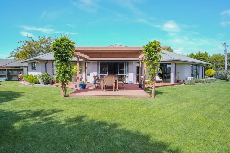 Photo of property in 142 Rangiora Woodend Road, Woodend, 7610