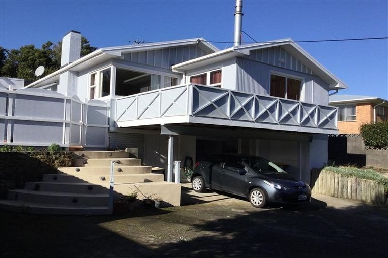 Photo of property in 37 Awanui Street, Merrilands, New Plymouth, 4312