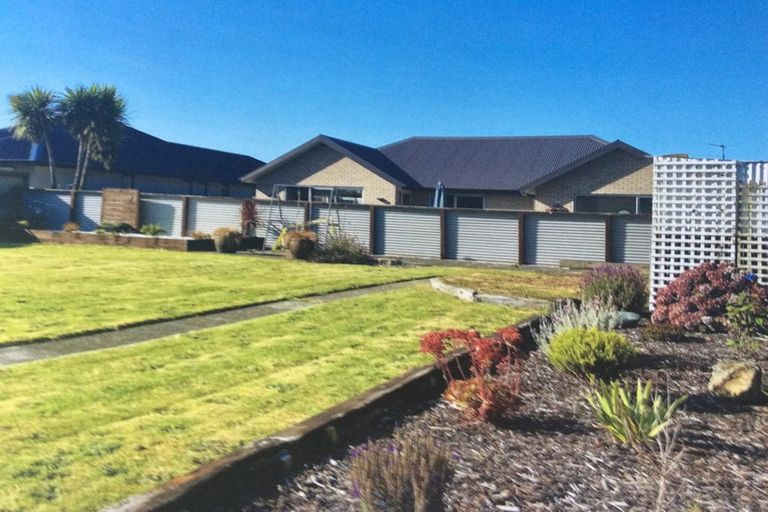 Photo of property in 17 Moa Street, Waikiwi, Invercargill, 9810