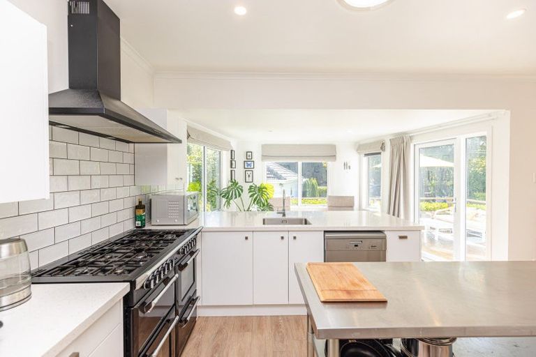 Photo of property in 14 Oakland Avenue, Saint Johns Hill, Whanganui, 4500
