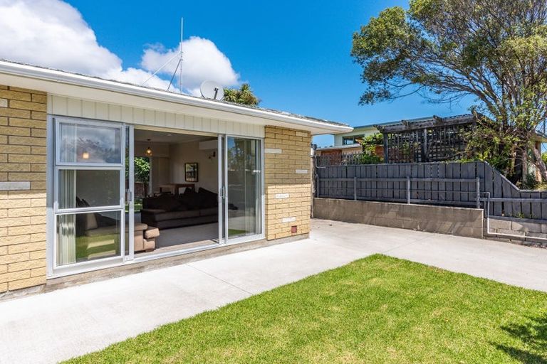 Photo of property in 86 Gray Avenue, Paraparaumu Beach, Paraparaumu, 5032