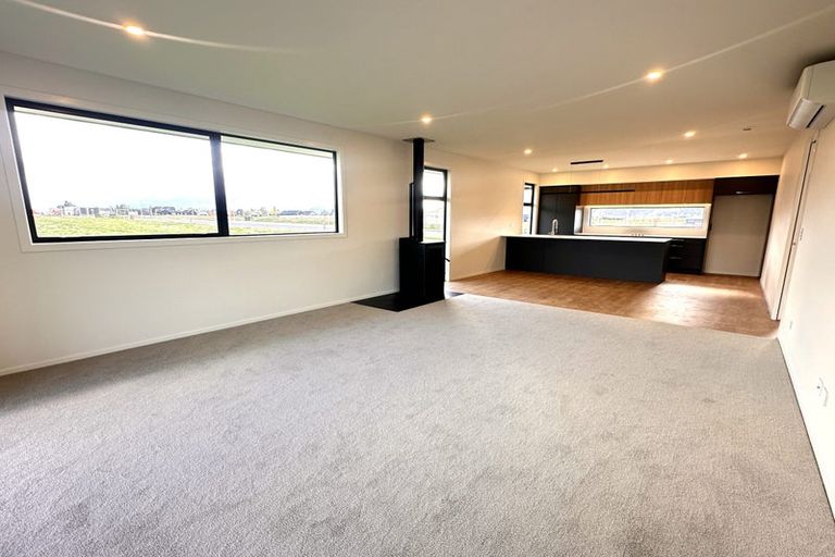 Photo of property in 42 Deans Drive, Wanaka, 9382