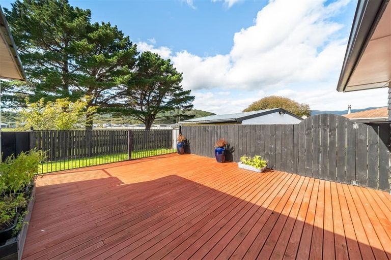 Photo of property in 14 Wetherby Grove, Wainuiomata, Lower Hutt, 5014