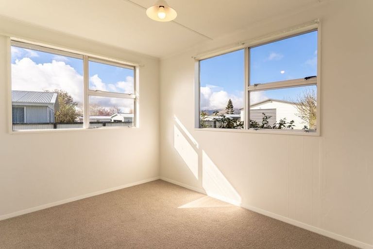 Photo of property in 8 Hopkins Road, Twizel, 7901