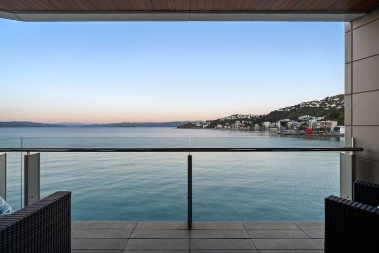 Photo of property in Clyde Quay Wharf, 3b/1 Clyde Quay Wharf, Te Aro, Wellington, 6011