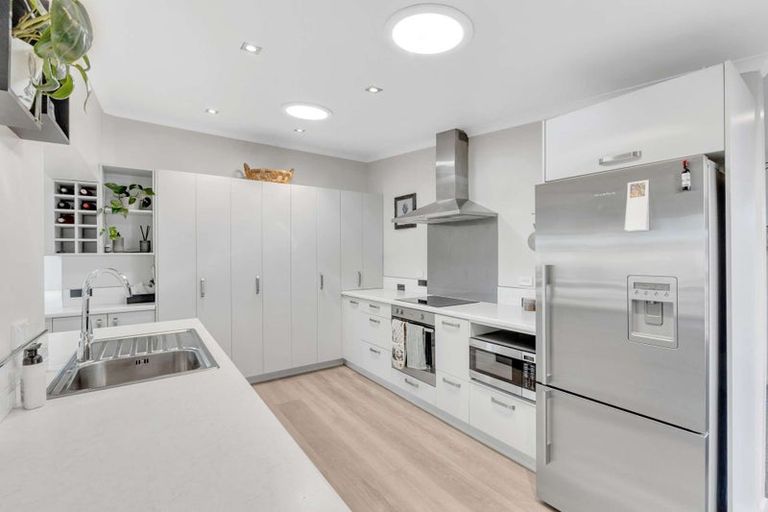 Photo of property in 351 Henwood Road, Hillsborough, New Plymouth, 4372