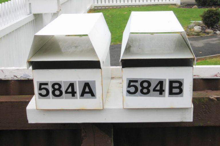 Photo of property in 584a Queen Street East, Levin, 5510