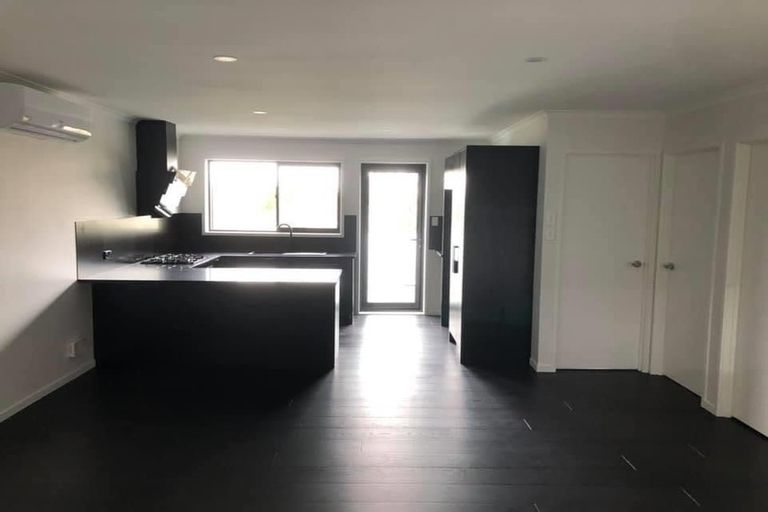 Photo of property in 3/4 Karaka Street, New Lynn, Auckland, 0600