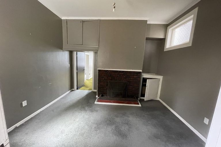 Photo of property in 28 Macdonald Crescent, Te Aro, Wellington, 6011