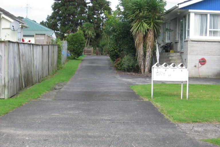 Photo of property in 4/47 Woodside Road, Massey, Auckland, 0614