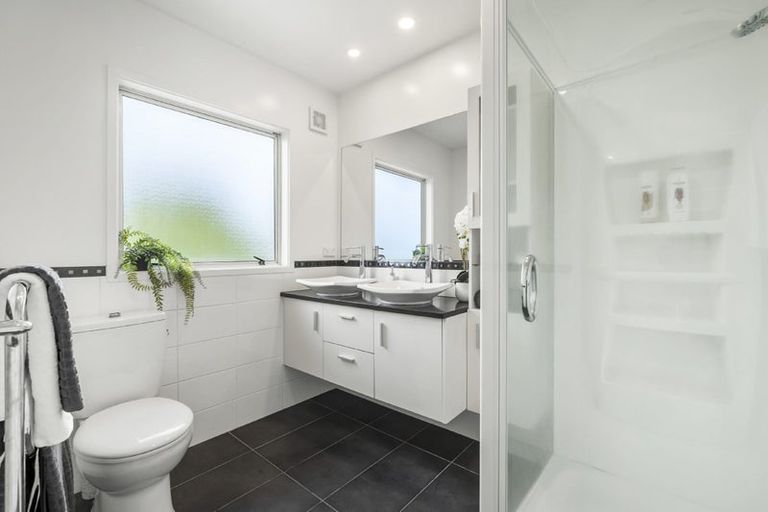 Photo of property in 63 Fitzwilliam Drive, Torbay, Auckland, 0630