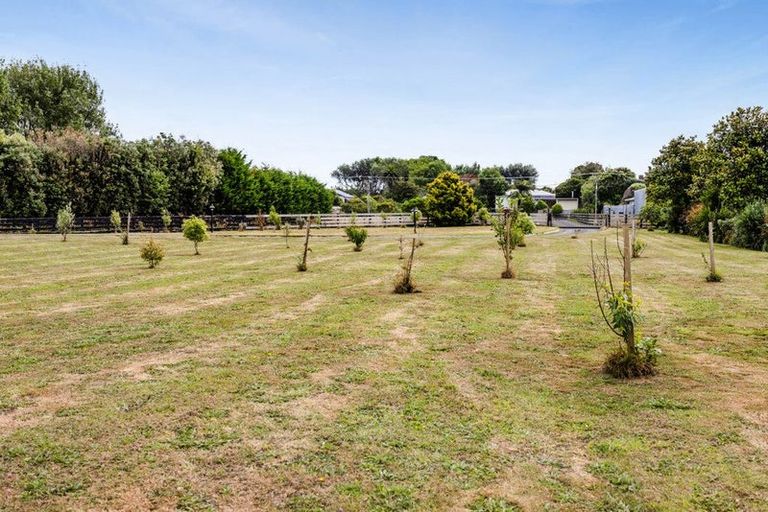 Photo of property in 10b Gladstone Street, Hawera, 4610