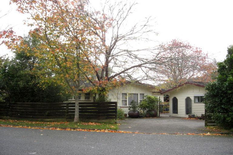 Photo of property in 9 Pohue Grove, Stokes Valley, Lower Hutt, 5019