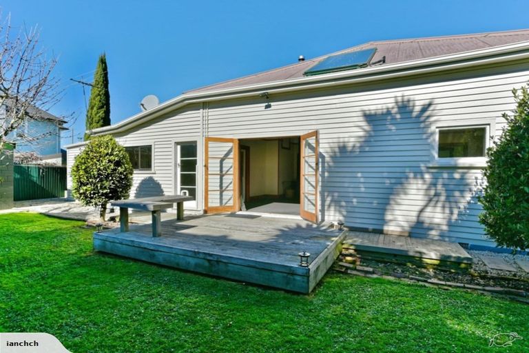 Photo of property in 98 Caledonian Road, St Albans, Christchurch, 8014