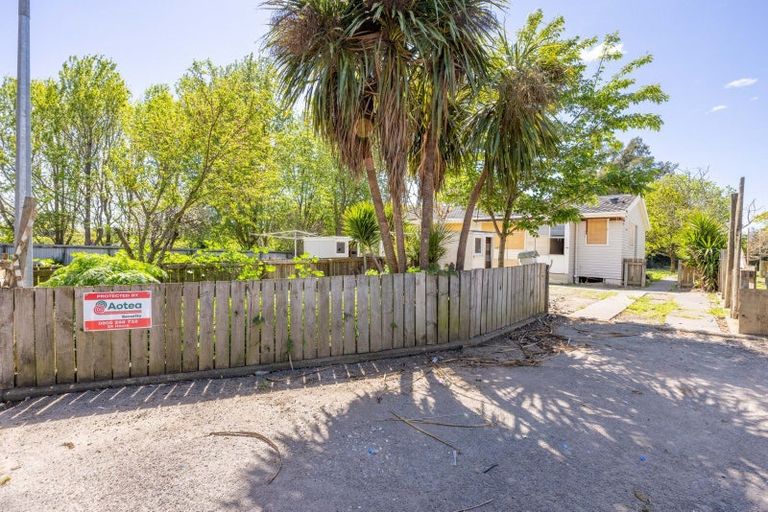 Photo of property in 10-12 Panckhurst Street, Havelock North, 4130