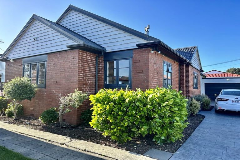 Photo of property in 10 Wayside, Miramar, Wellington, 6022