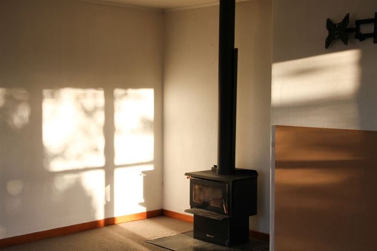 Photo of property in 14 Clifden Highway, Tuatapere, 9620