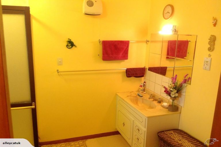 Photo of property in 42 Jessop Street, South Hill, Oamaru, 9400