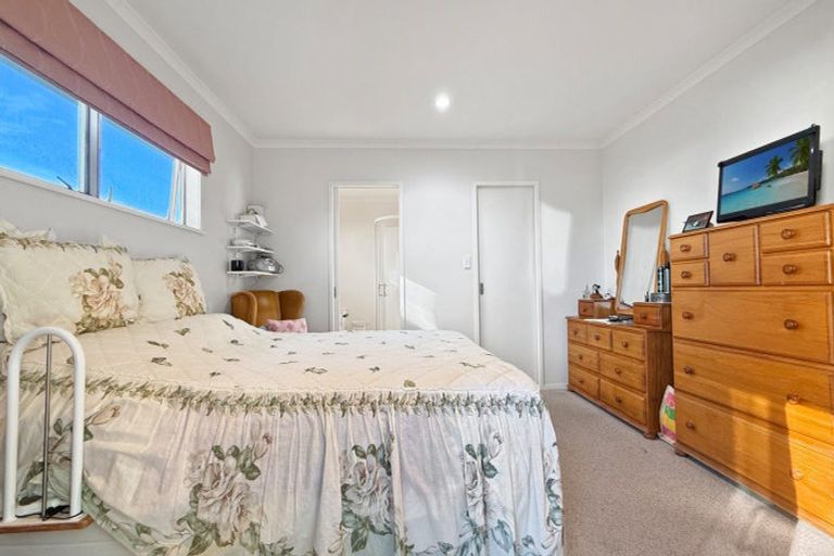 Photo of property in 52 Charles Street, Westshore, Napier, 4110