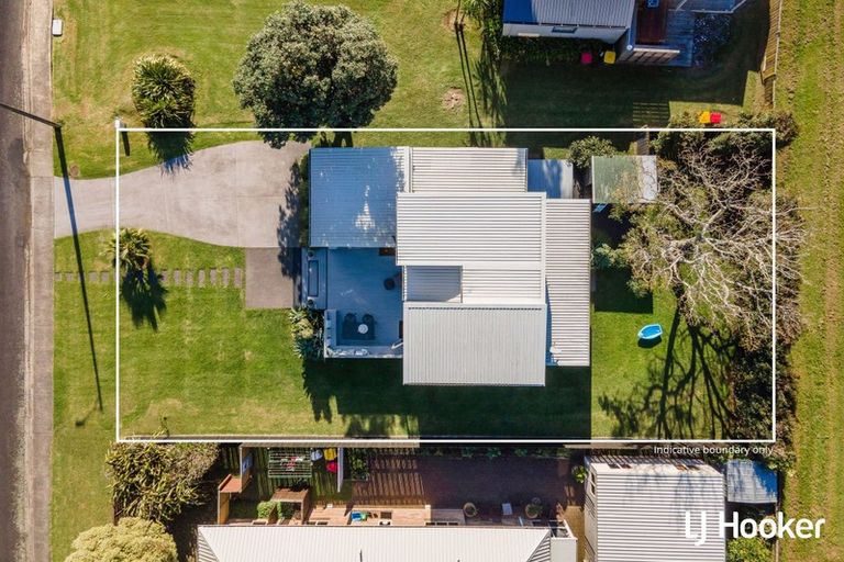 Photo of property in 4 Hereford Place, Waihi Beach, 3611