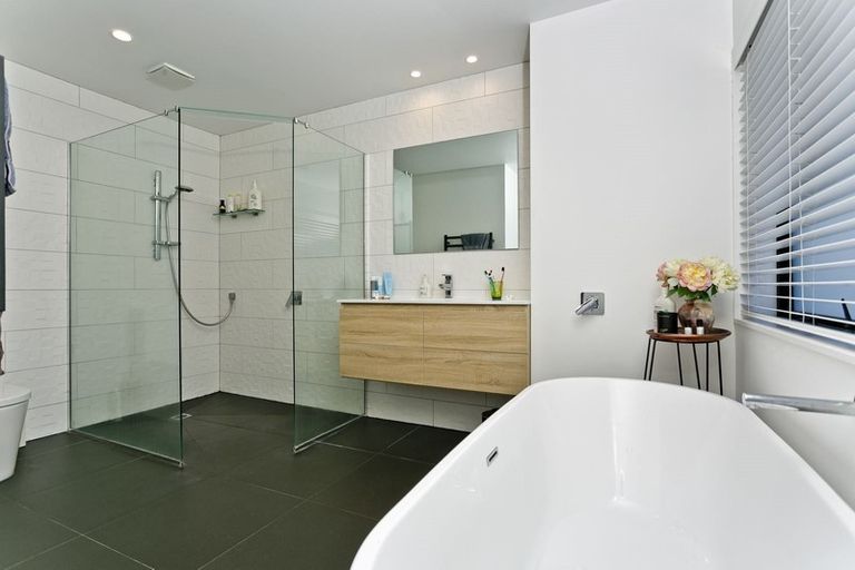 Photo of property in 65 Alton Avenue, Hillcrest, Auckland, 0627