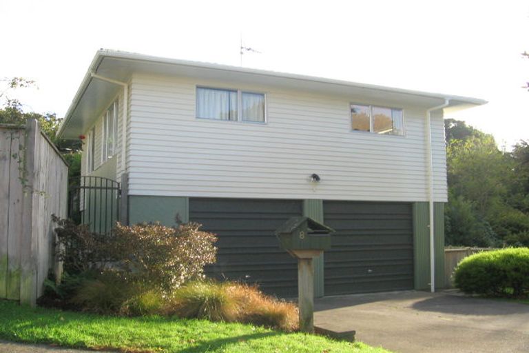 Photo of property in 8 Fyvie Avenue, Tawa, Wellington, 5028
