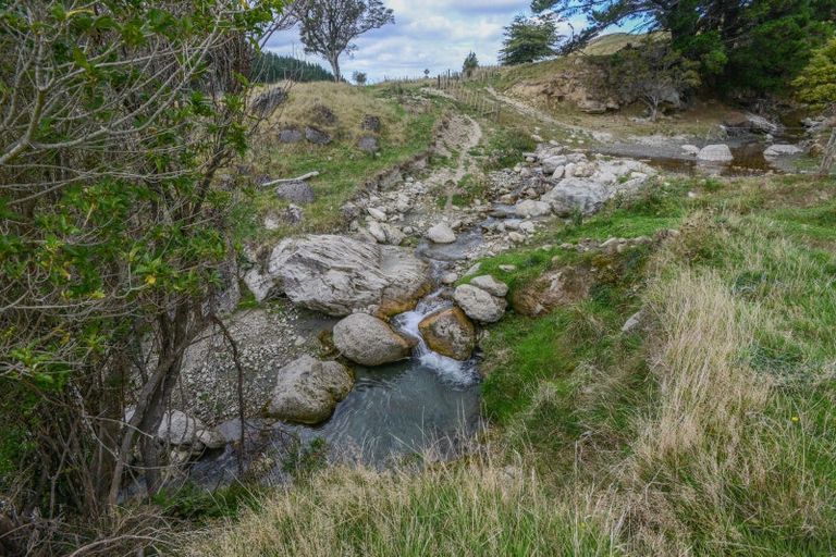 Photo of property in 989 Ohurakura Road, Te Pohue, Napier, 4182