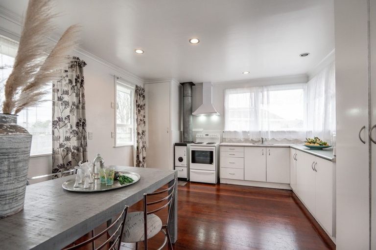 Photo of property in 11 Bristol Place, Flaxmere, Hastings, 4120