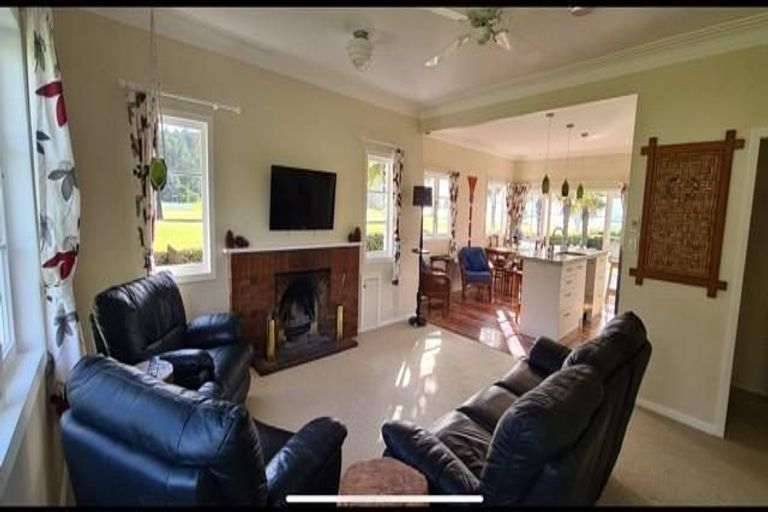 Photo of property in 549 Leigh Road, Whangateau, Warkworth, 0985