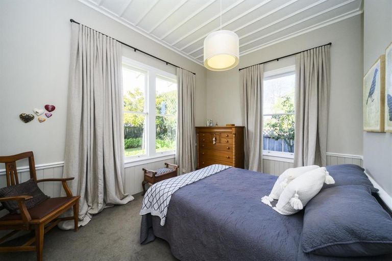 Photo of property in 16 Bond Street, Marton, 4710