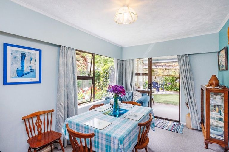 Photo of property in 9 Baton Place, Highbury, Palmerston North, 4412