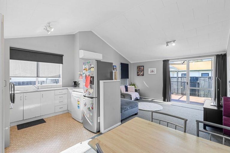 Photo of property in 124b Roberts Line, Kelvin Grove, Palmerston North, 4414