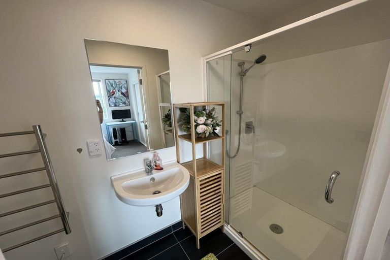 Photo of property in 10 Bellbird Street, Papakura, 2110