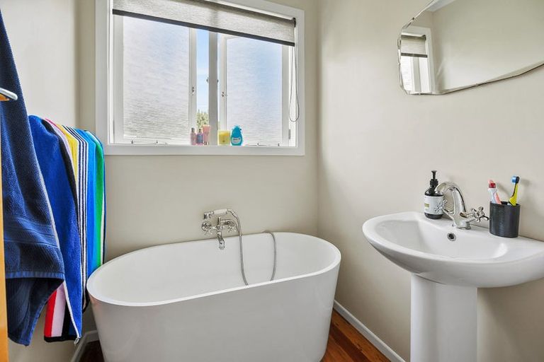 Photo of property in 1 Fairview Terrace, Paeroa, 3600