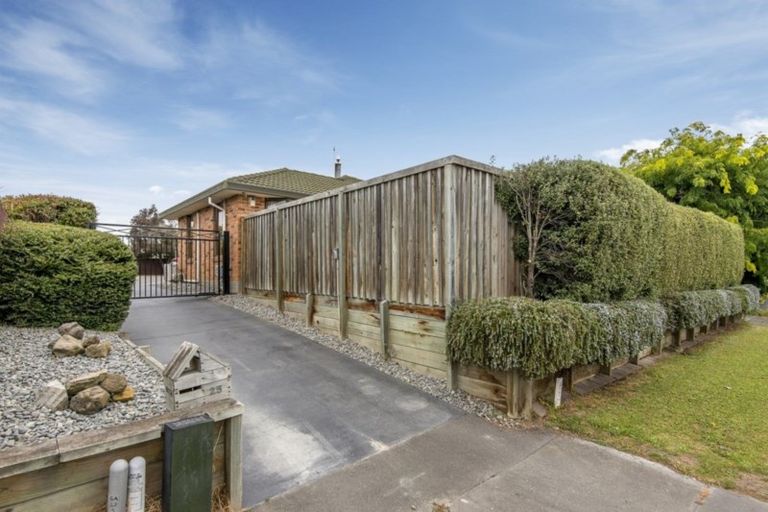 Photo of property in 25 Shannon Place, Belfast, Christchurch, 8051