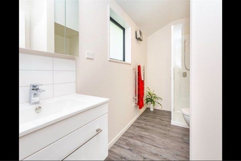 Photo of property in 80h Shakespeare Road, Waltham, Christchurch, 8023