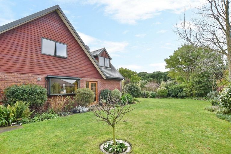 Photo of property in 22 Clarevale Street, Burwood, Christchurch, 8083