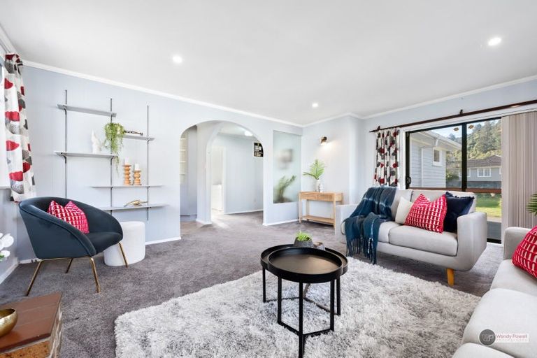 Photo of property in 72 Black Beech Street, Birchville, Upper Hutt, 5018