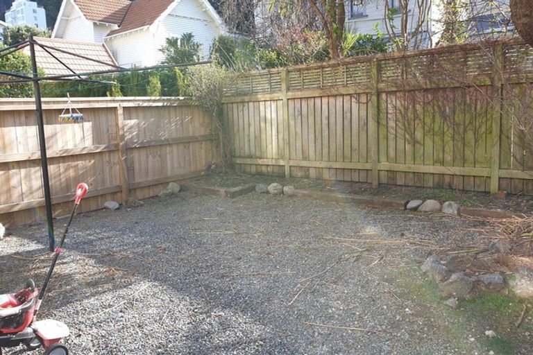 Photo of property in 76 Tinakori Road, Thorndon, Wellington, 6011