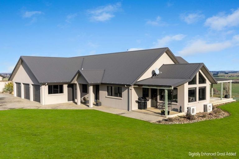 Photo of property in 1521 Dipton Winton Highway, Centre Bush, Winton, 9782